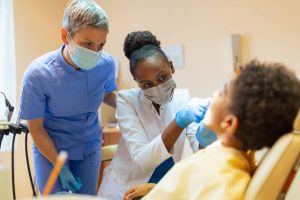 What Is a Dental Assistant